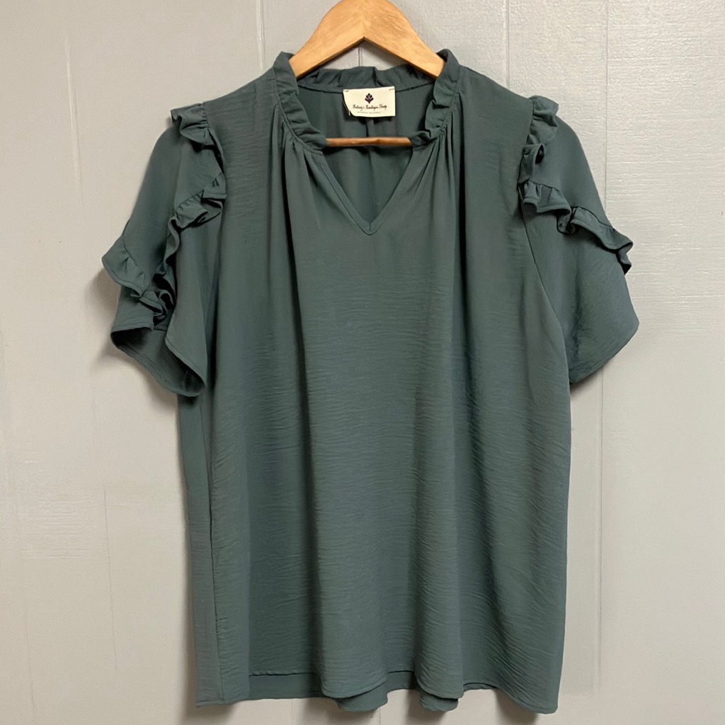 Nwot Women's Ruffled Green Top Xl Short Sleeve